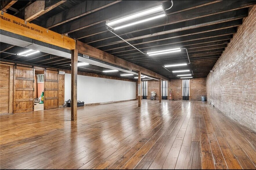 More Photos Of 202 S 2nd St, Odessa Specialty For Sale