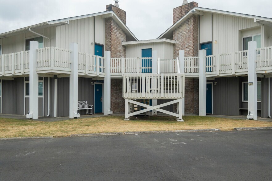 More Photos Of 1031 Discovery Ave SE, Ocean Shores Apartments For Sale