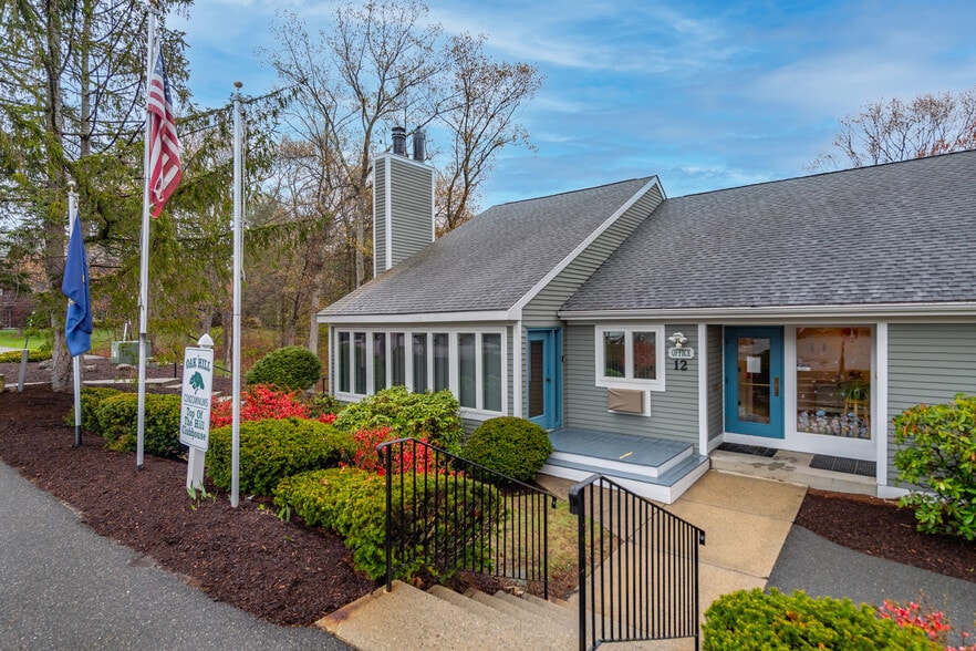 More Photos Of 1 Oak Hill Ln, Nashua Apartments For Sale