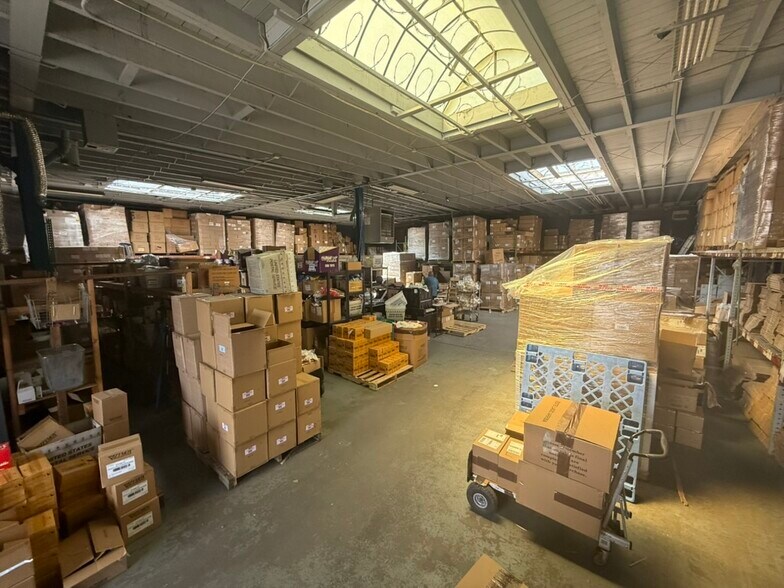 More Photos Of 1424-1430 Utica Ave, Brooklyn Warehouse For Sale