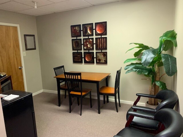 More Photos Of 1018 Bethlehem Pike, Spring House Unknown For Lease