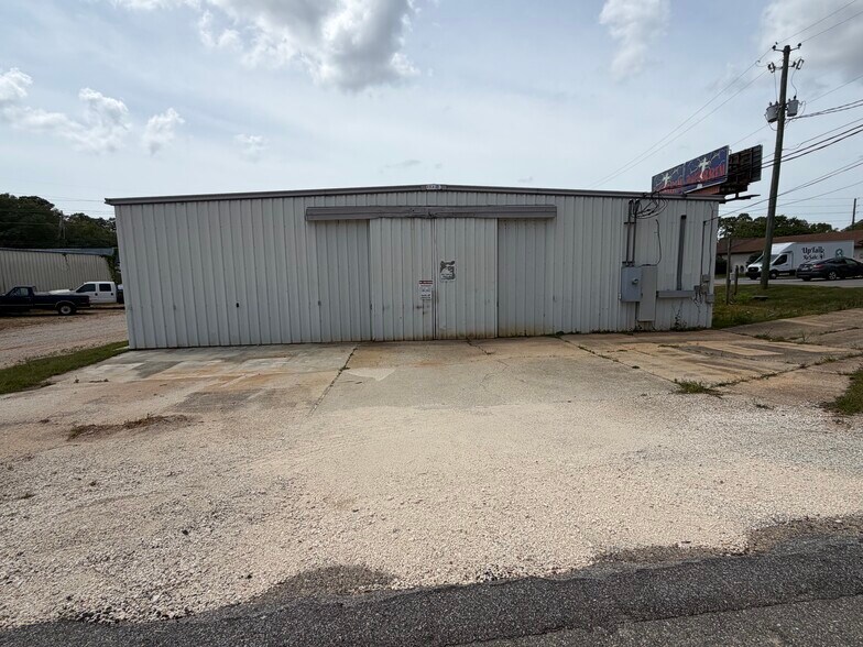 More Photos Of 22886 US Highway 98, Fairhope Flex For Sale