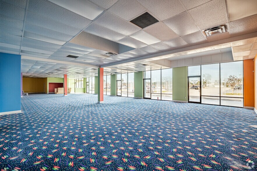 More Photos Of 1351 Boone Avenue Ext E, Kingsland Unknown For Lease