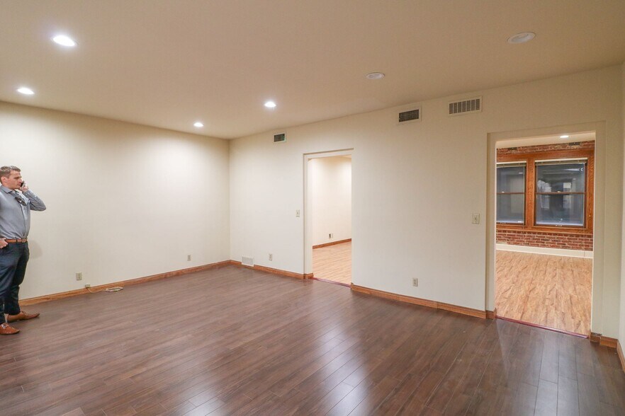 More Photos Of 619-623 S Olive St, Los Angeles Loft Creative Space For Lease