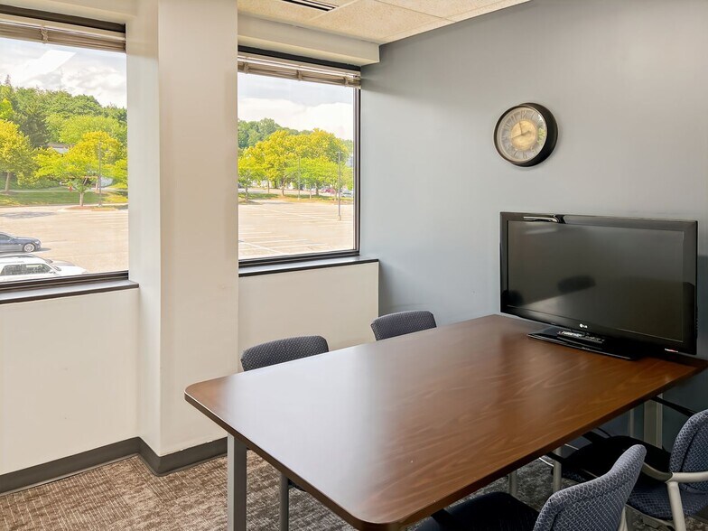 More Photos Of 201 International Cir, Hunt Valley Coworking Space