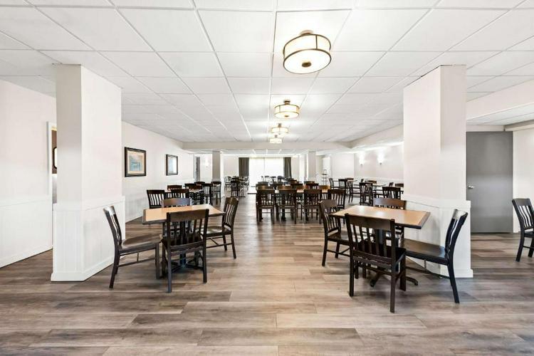 More Photos Of 3120 S Limit Ave, Sedalia Hotel For Sale