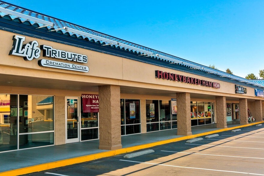 More Photos Of 731 N Columbia Center Blvd, Kennewick Storefront For Lease