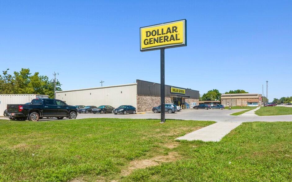 More Photos Of 241 N Main St, Jennings Freestanding For Sale