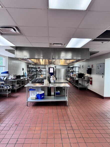 More Photos Of 315 S Grove Ave, Owatonna Schools For Sale