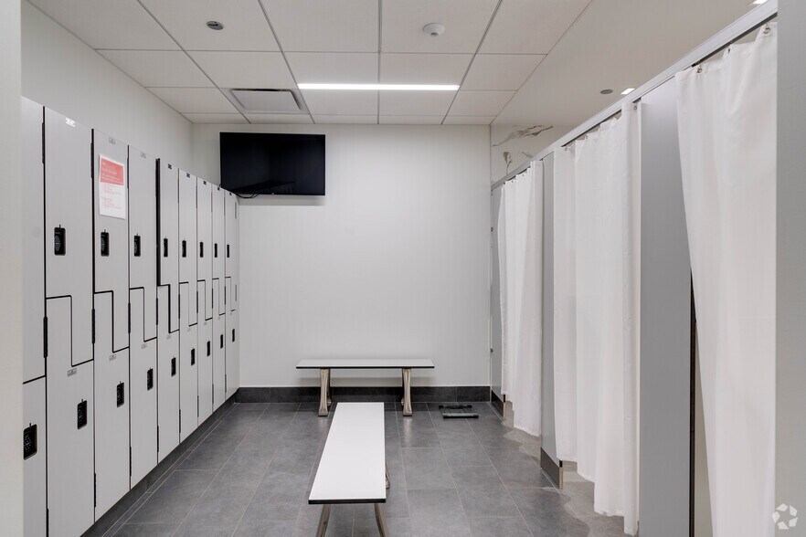More Photos Of 224 S Michigan Ave, Chicago Office For Lease