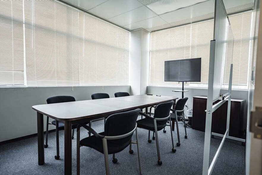 More Photos Of 15310 Park Row, Houston Office For Sale