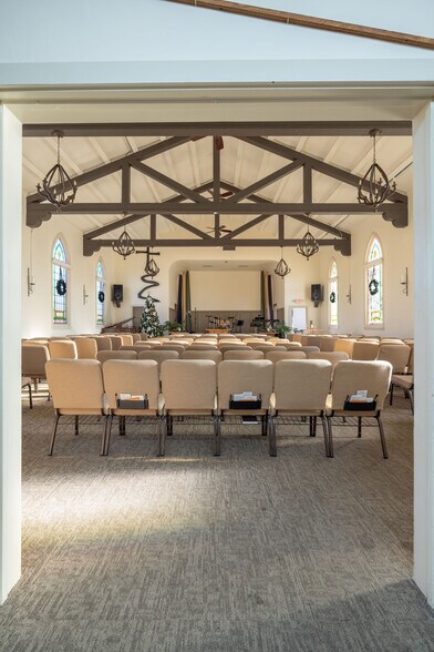 More Photos Of 628 Royer St, Roseville Schools For Lease