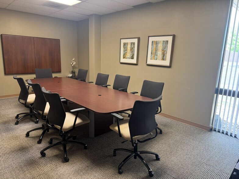 More Photos Of 2709 McGraw Dr, Bloomington Office Residential For Sale