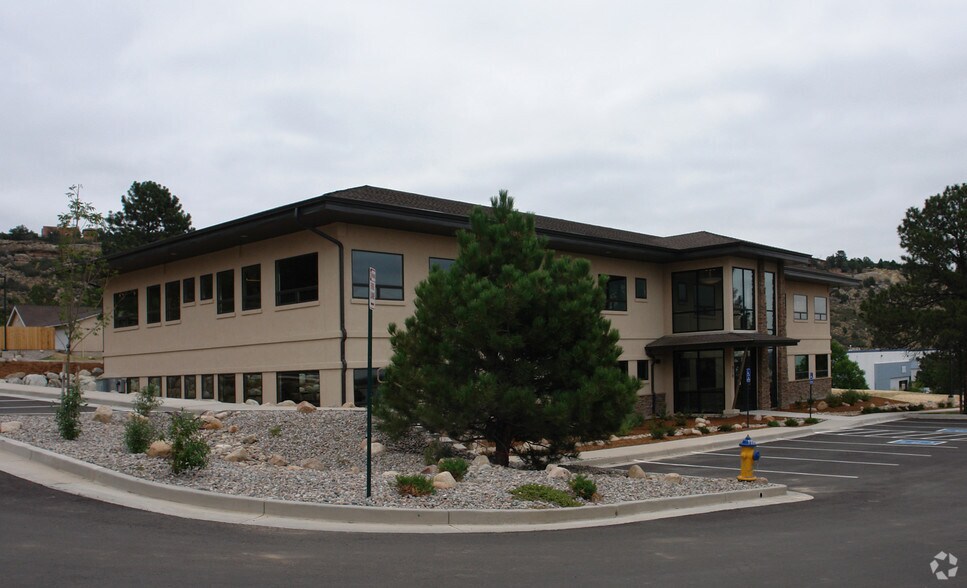 More Photos Of 910 Pinon Ranch Vw, Colorado Springs Office For Lease