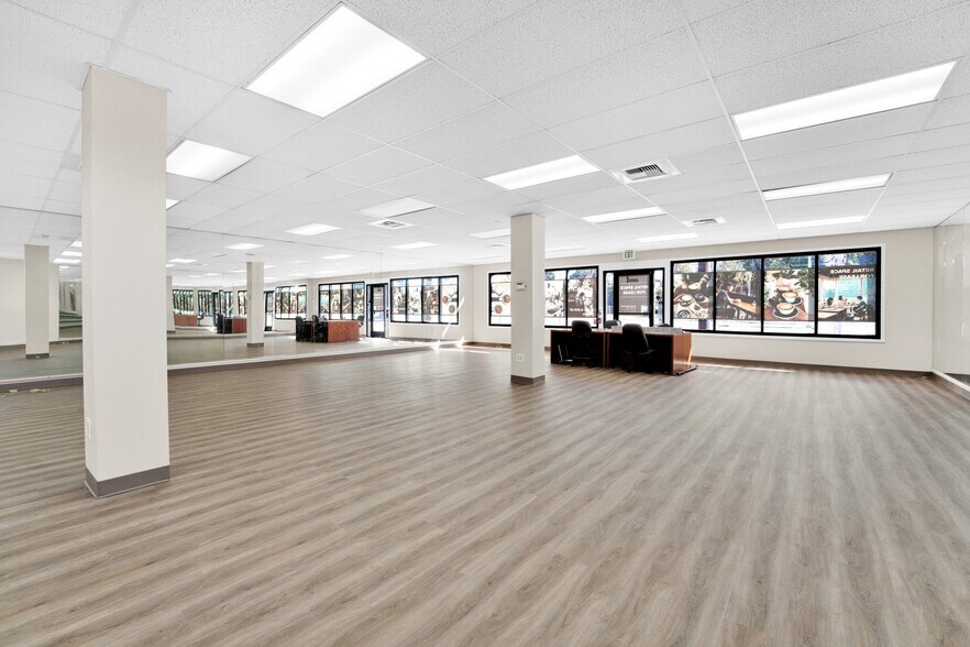 More Photos Of 1558 A St, Castro Valley Freestanding For Sale