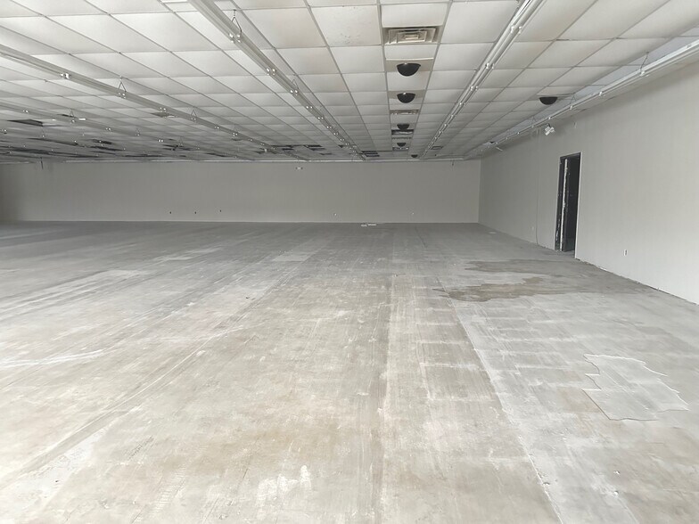 More Photos Of 326 Stonewall Jackson blvd, Orangeburg General Retail For Lease