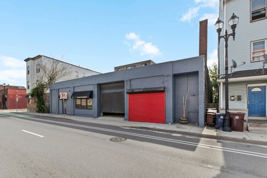 More Photos Of 145-147 Broadway, Everett Warehouse For Lease