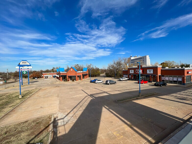 More Photos Of 5959 NW Expressway St, Oklahoma City Freestanding For Lease