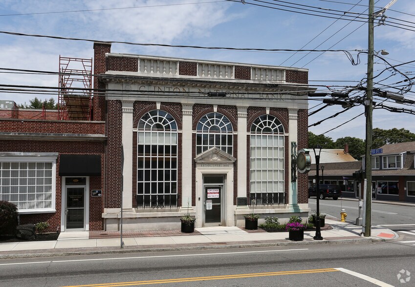 More Photos Of 1 W Main St, Clinton Storefront Retail Office For Lease