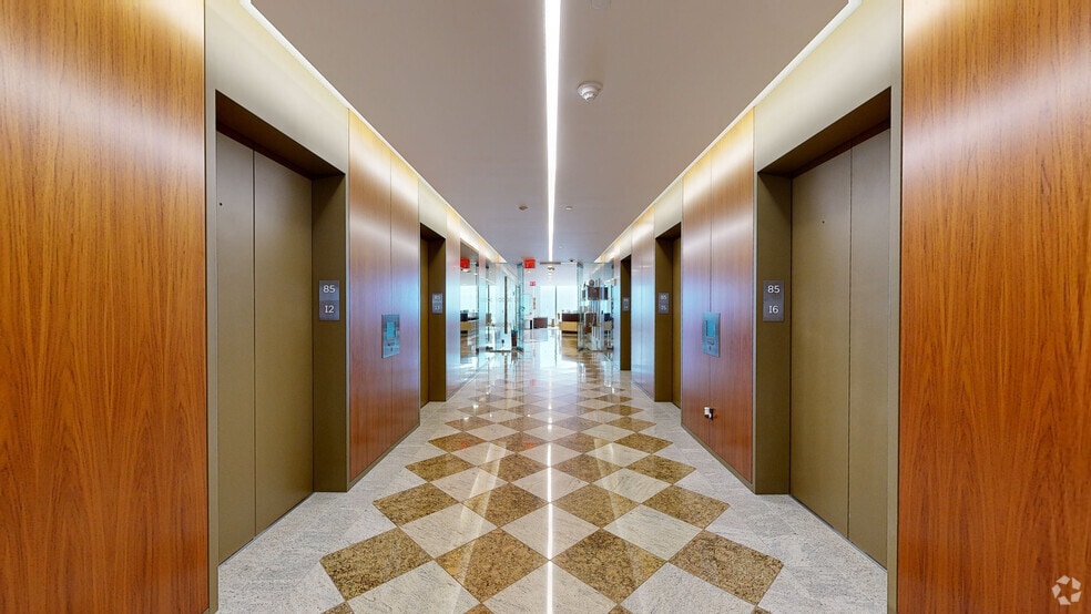 More Photos Of One World Trade Center, New York Coworking Space