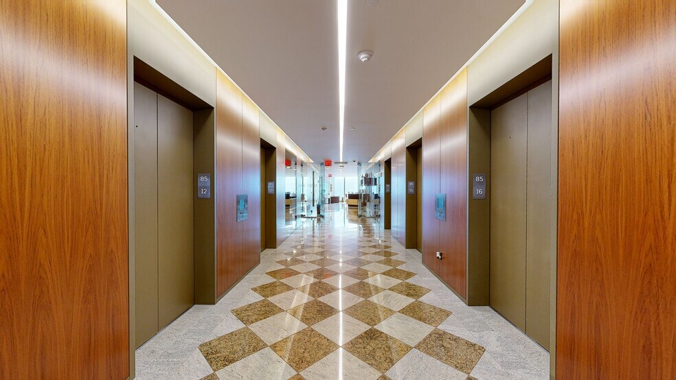 More Photos Of One World Trade Center, New York Coworking Space