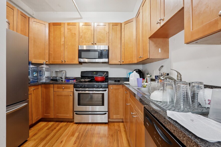 More Photos Of 378 George St, New Brunswick Storefront Retail Residential For Sale