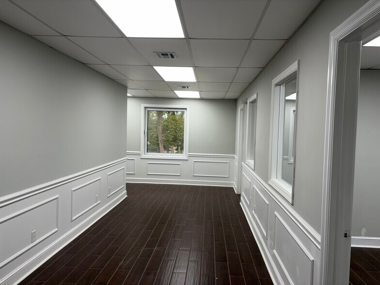 More Photos Of 3601 SE Ocean Blvd, Stuart Office For Lease
