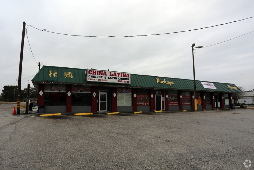 More Photos Of 3711 E Busch Blvd, Tampa Freestanding For Lease