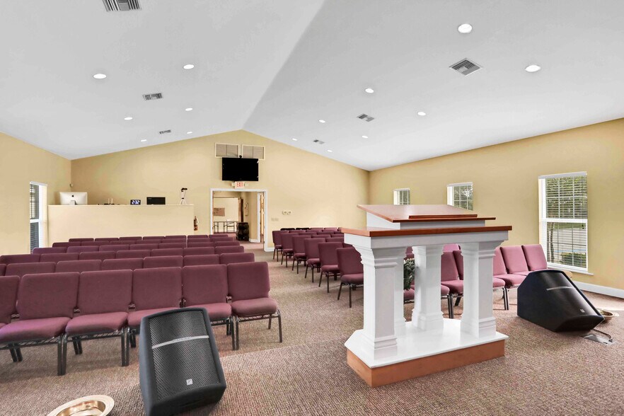More Photos Of 1495 Herbert St, Port Orange Religious Facility For Sale