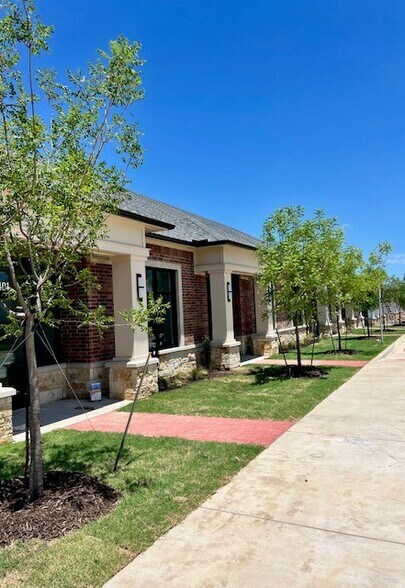 More Photos Of 7700 Preston Rd, Frisco Medical For Sale