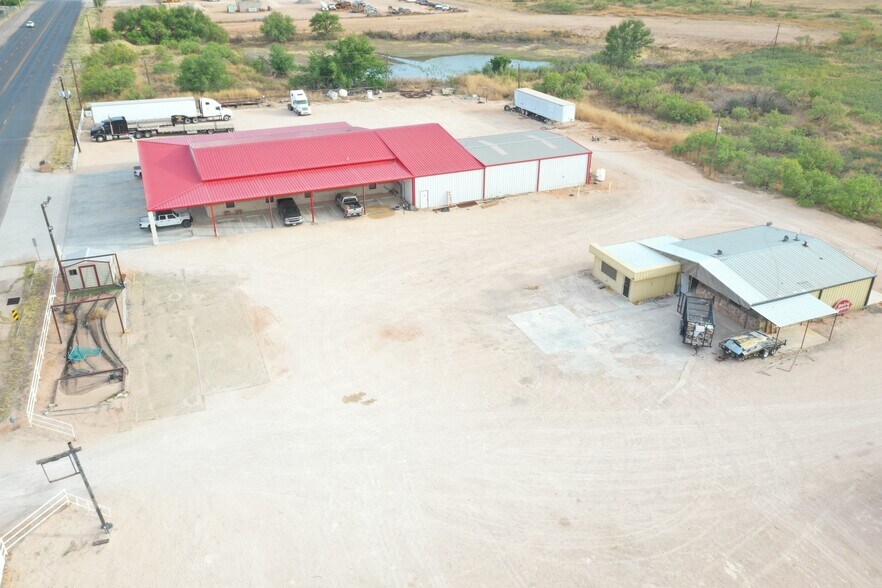 More Photos Of 1207 NW Mustang Dr, Andrews Warehouse For Sale