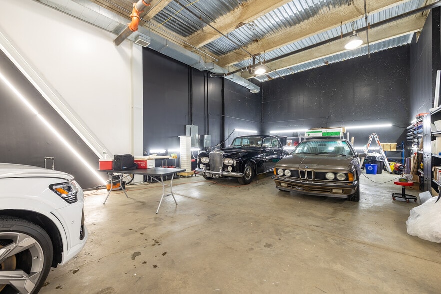 More Photos Of 100 Ferncroft Rd, Danvers Manufacturing For Lease