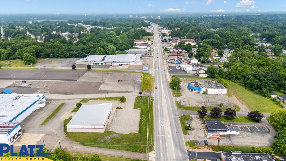 More Photos Of 3454 Youngstown Rd SE, Warren Freestanding For Sale