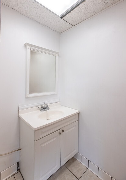 More Photos Of 3429 Prospect St, Indianapolis Religious Facility For Sale