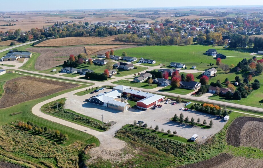 More Photos Of 101 Huber Dr, Calmar Industrial For Sale