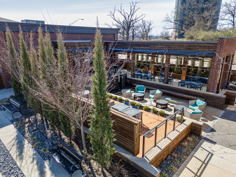 More Photos Of 9201 Ra Young Jr Dr, Fort Smith Restaurant For Sale