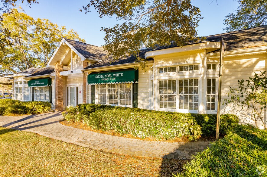 More Photos Of 201 Douglas Ave, Dunedin Unknown For Lease