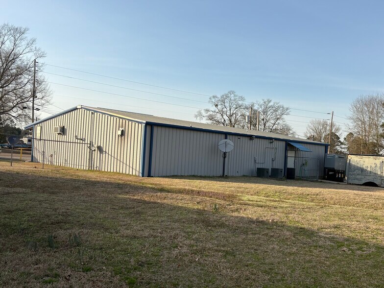 More Photos Of 5599 US Highway 371, Rosston General Retail For Sale