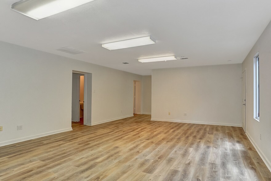 More Photos Of 2527 Fm 691, Denison Medical For Sale