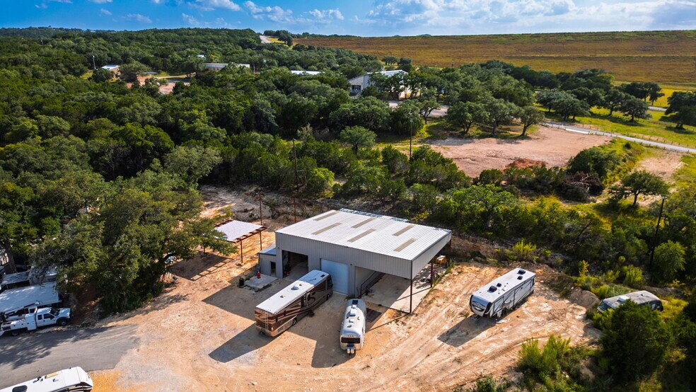 More Photos Of 16415 S Access Rd, Canyon Lake Showroom For Sale