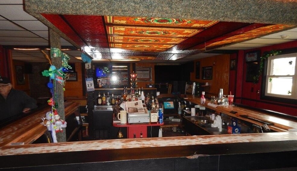 More Photos Of 354 Tiogue Ave, Coventry Restaurant For Sale
