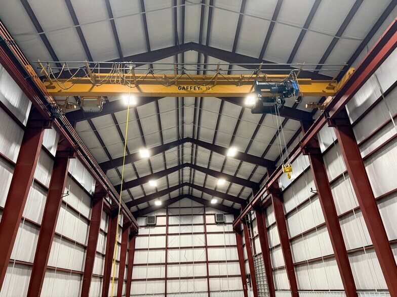 More Photos Of 101 Industrial Park Dr, Hitchcock Warehouse For Lease