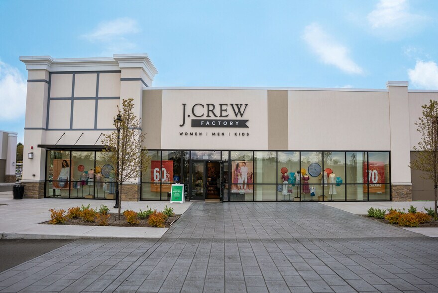 More Photos Of 1775 Washington St, Hanover Unknown For Lease