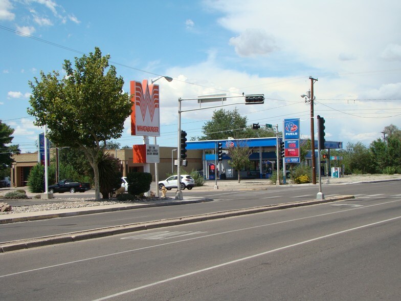 More Photos Of 2601 2nd St NW, Albuquerque Service Station For Sale