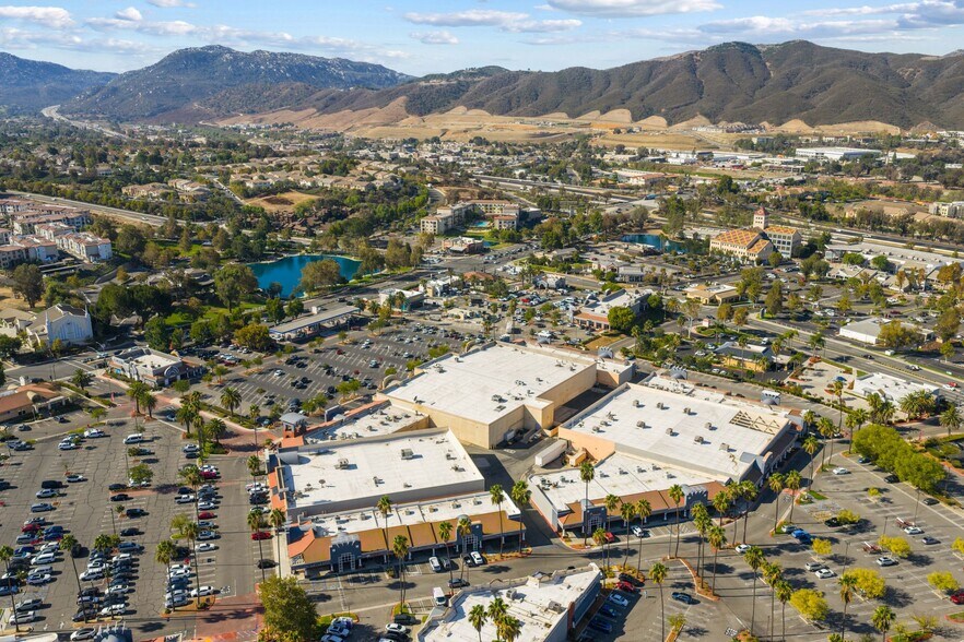 More Photos Of 27520 Ynez Rd, Temecula General Retail For Sale