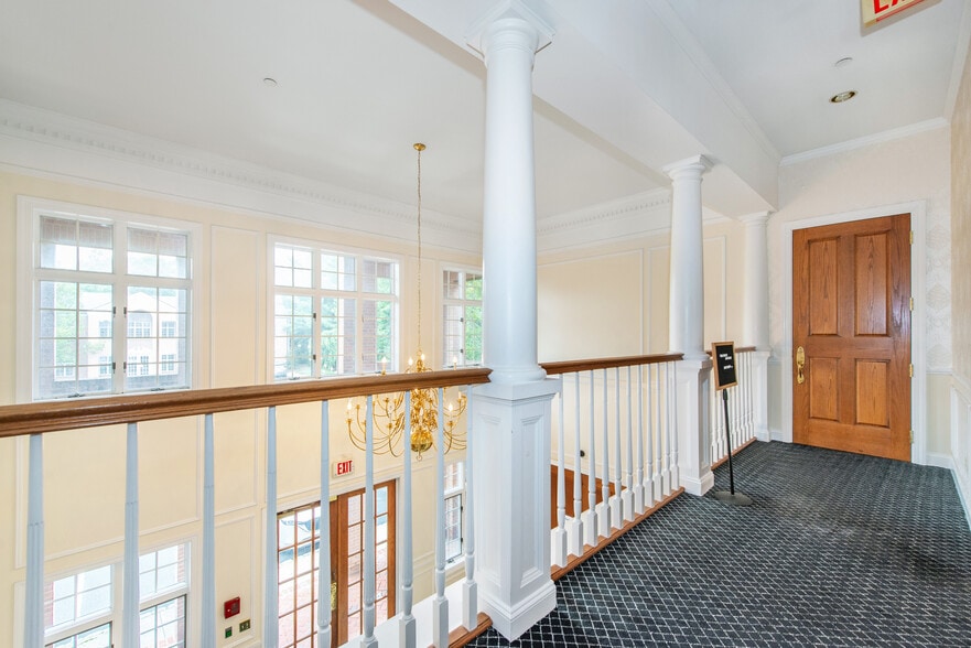 More Photos Of 372 Route 22 West, White House Station Office For Lease