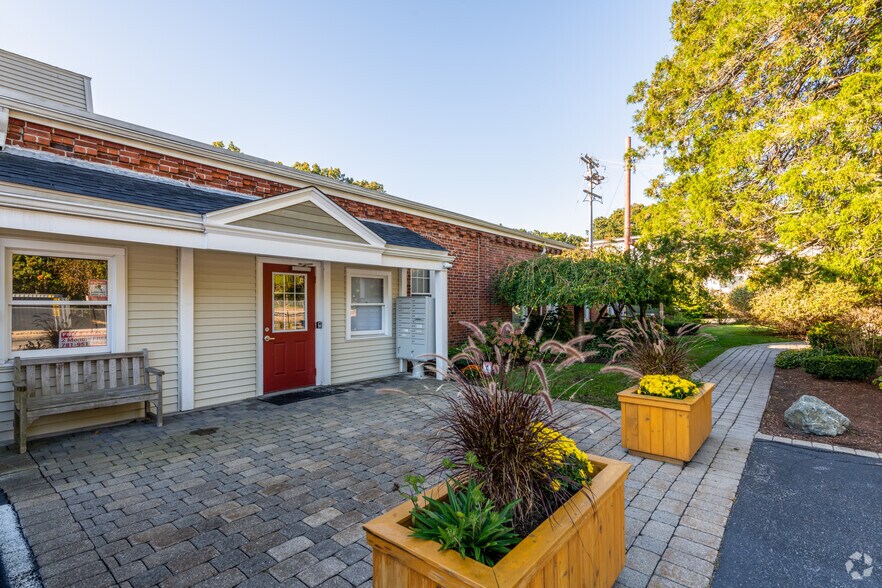 More Photos Of 59 Apsley St, Hudson Loft Creative Space For Lease