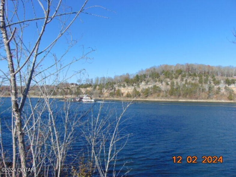 Primary Photo Of 16045 Hwy 641 S, Bath Springs Restaurant For Sale