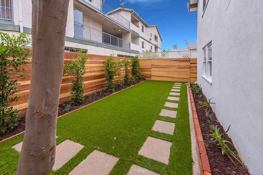 More Photos Of 1057 Euclid Ave, Long Beach Apartments For Sale