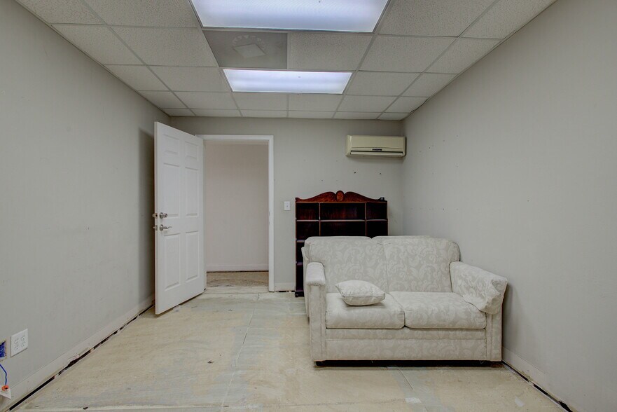 More Photos Of 3705 Old Lewis Speedway, Saint Augustine Warehouse For Sale